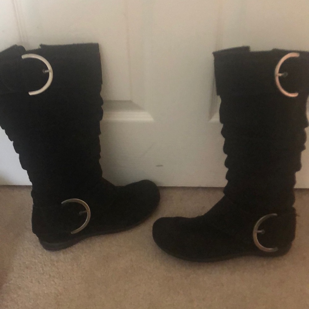Black suede boots